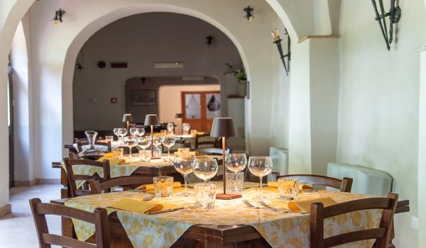 sala ristorante relais borgo campello